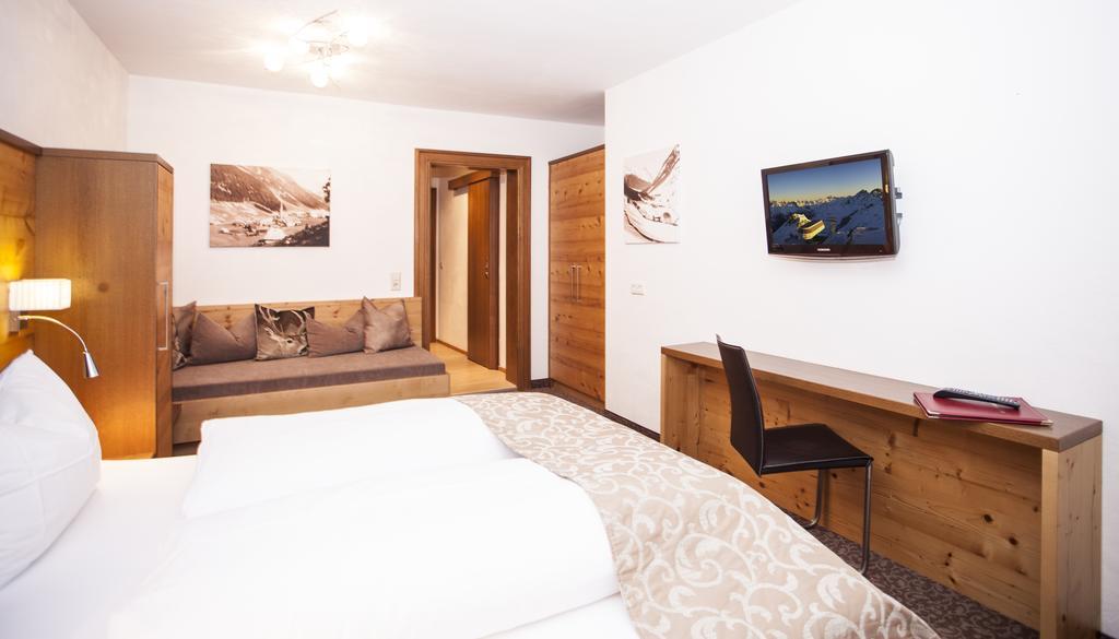 Hotel Garni Mirabell ايشجل المظهر الخارجي الصورة
